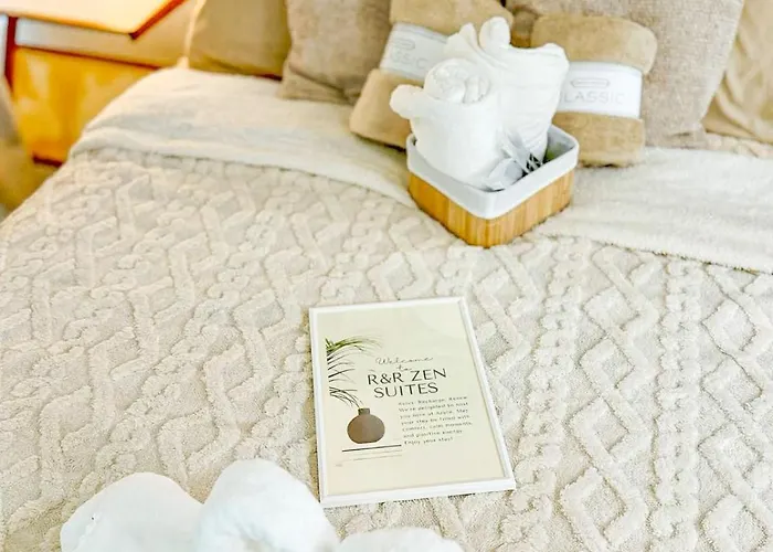 Rr Zen Aparthotel