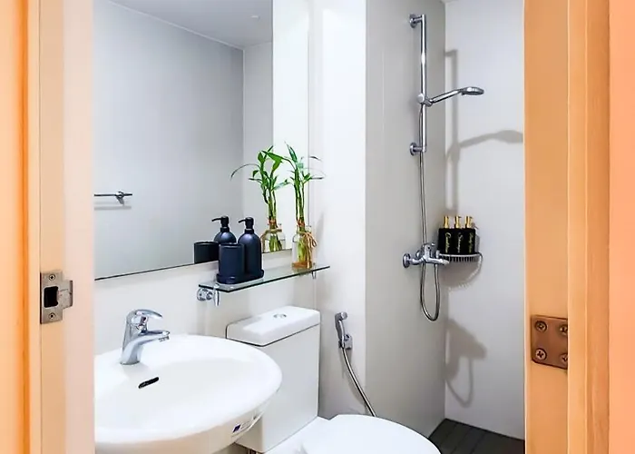 Rr Zen Aparthotel